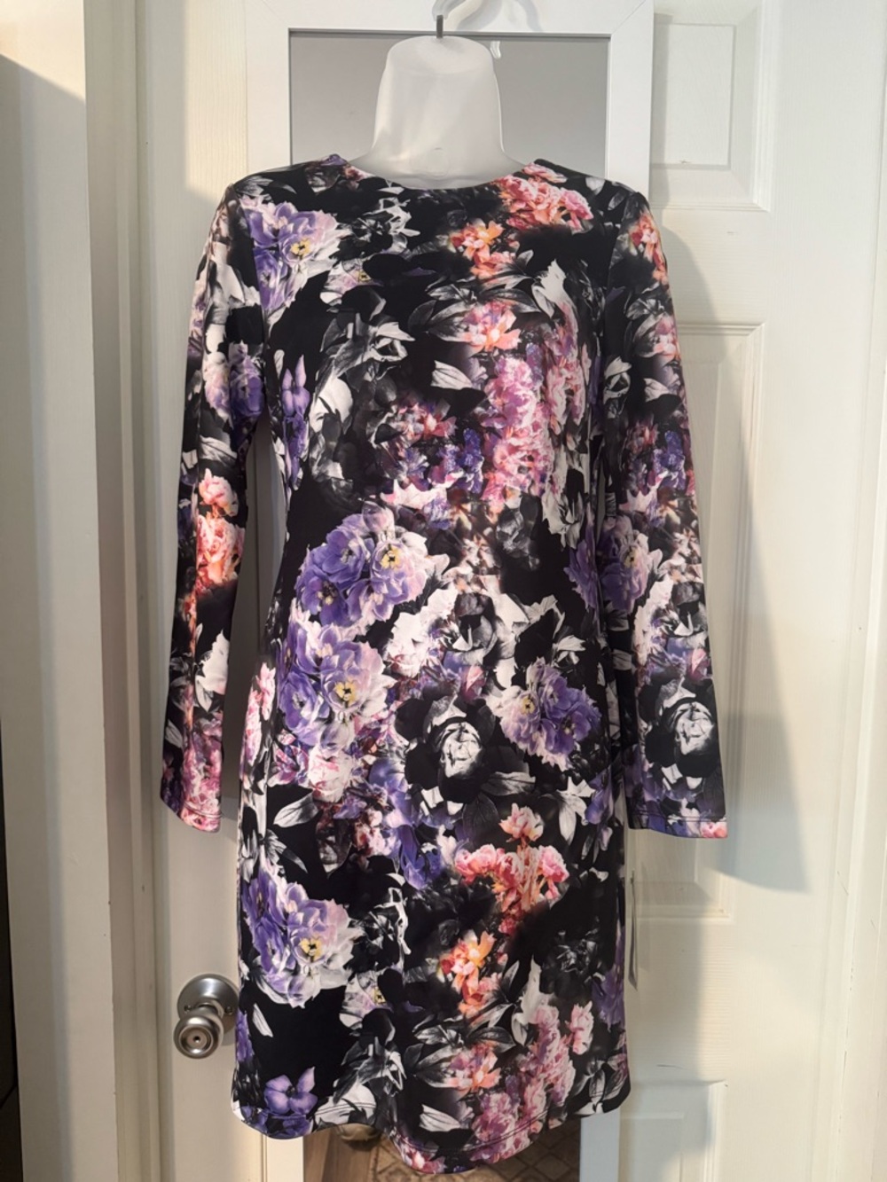 Maia Floral Dress. NWT. Size 4.